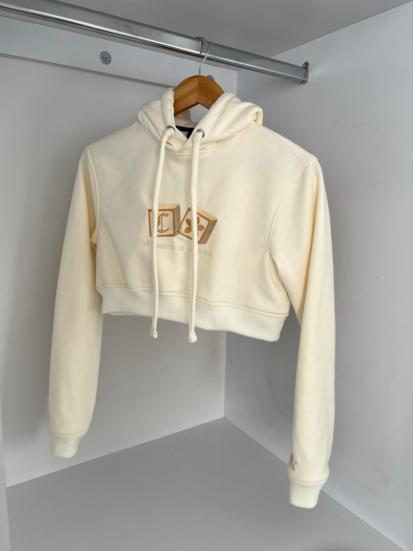Cropped Hoodie “Vêtements de créateur”