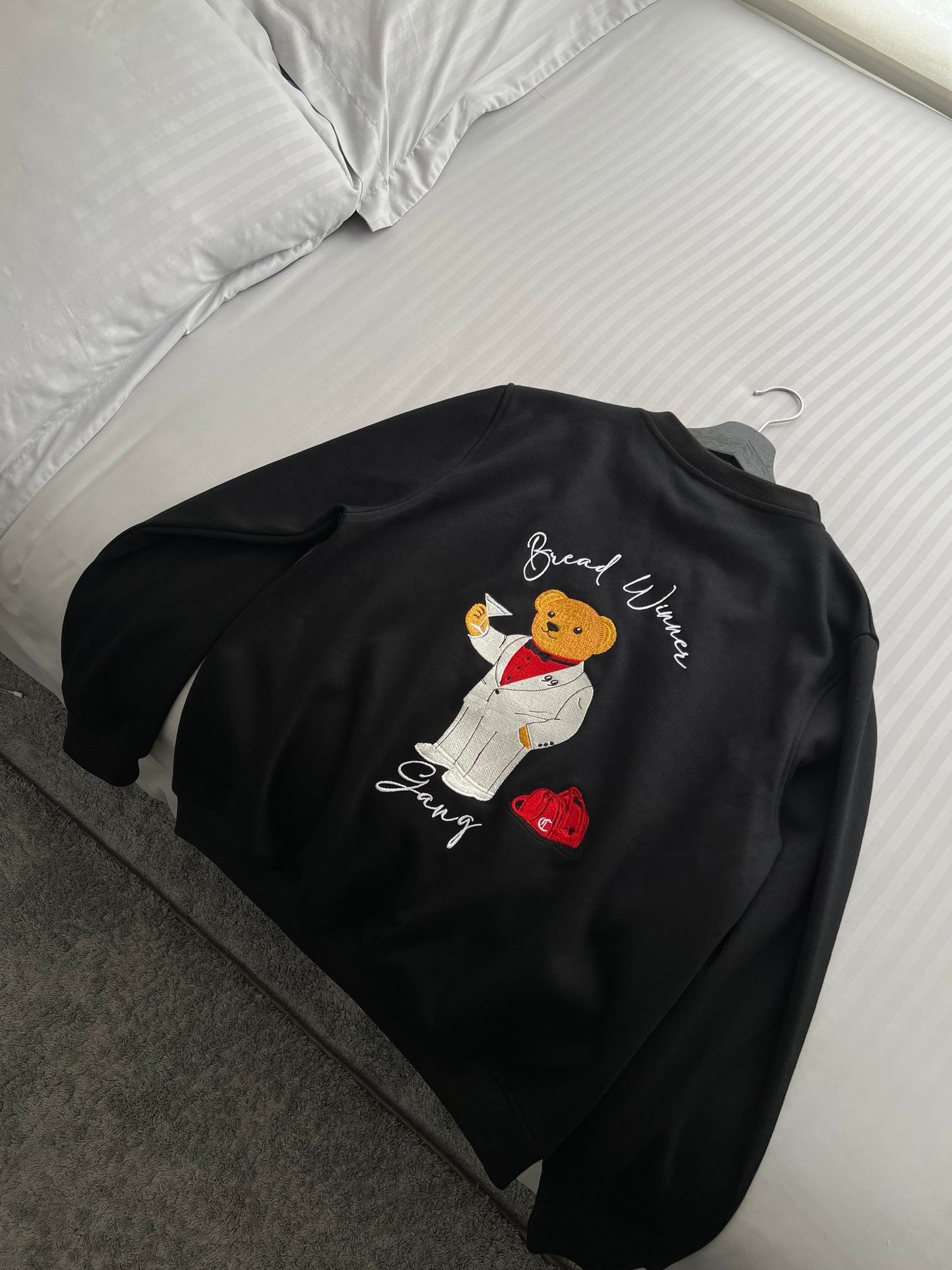 Crewneck "Bread Winner Gang" White Suit Edition