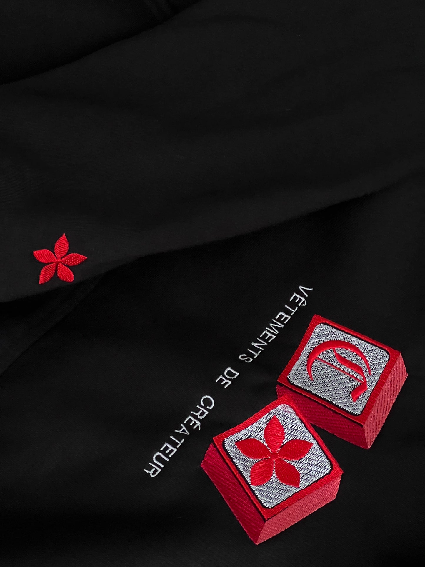 Hoodie “VÊTEMENTS DE CRÉATEUR”